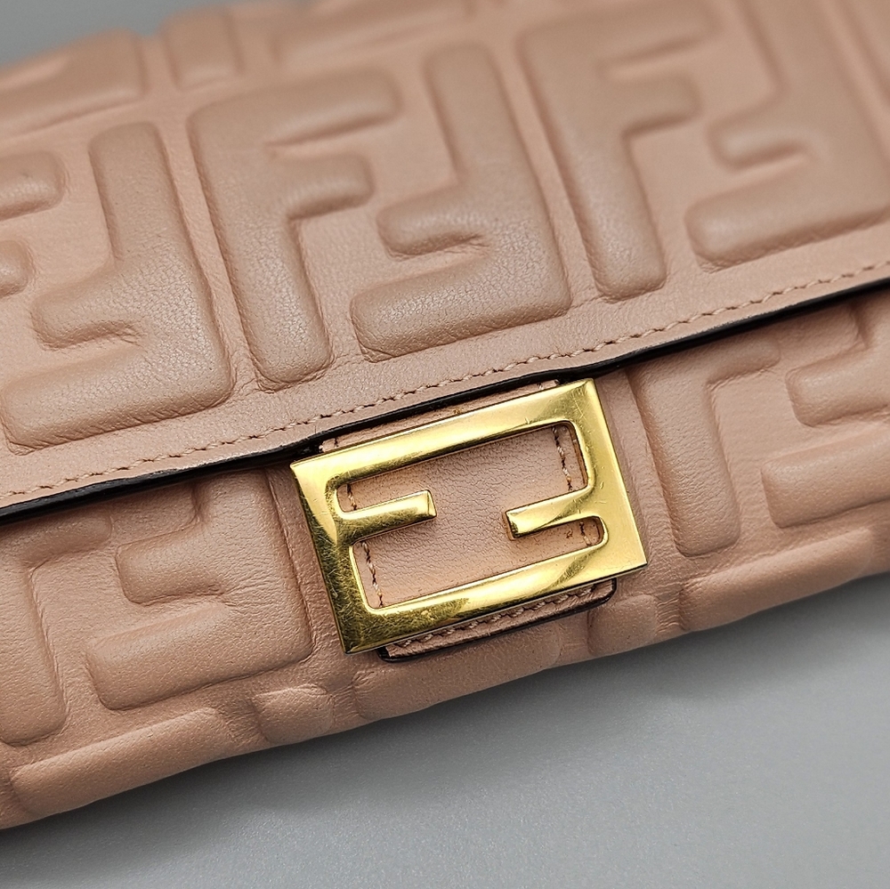 💛FENDI Zucca Baguette Wallet/Clutch💛 - Picture 7 of 17